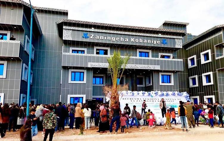 Savaşın ardından yapımına başlanan Kobani Üniversitesi eğitim hayatına başladı