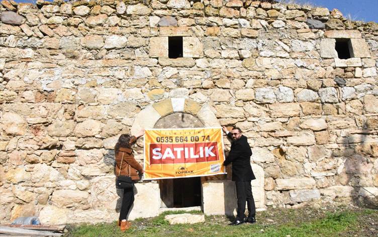 Sahibinden satılık Ermeni Kilisesi