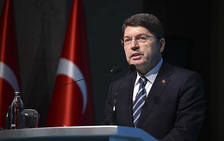 Bakan Tunç’tan Bahçeli’nin DEM Parti hakkındaki çağrısına yanıt