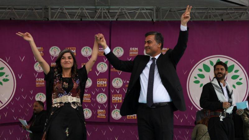Van Büyükşehir Belediye Başkanı seçilen DEM Partili Abdullah Zeydan’ın seçilme hakkı geri alındı, İl Seçim Kurulu AKP’li adaya mazbata verme kararı aldı