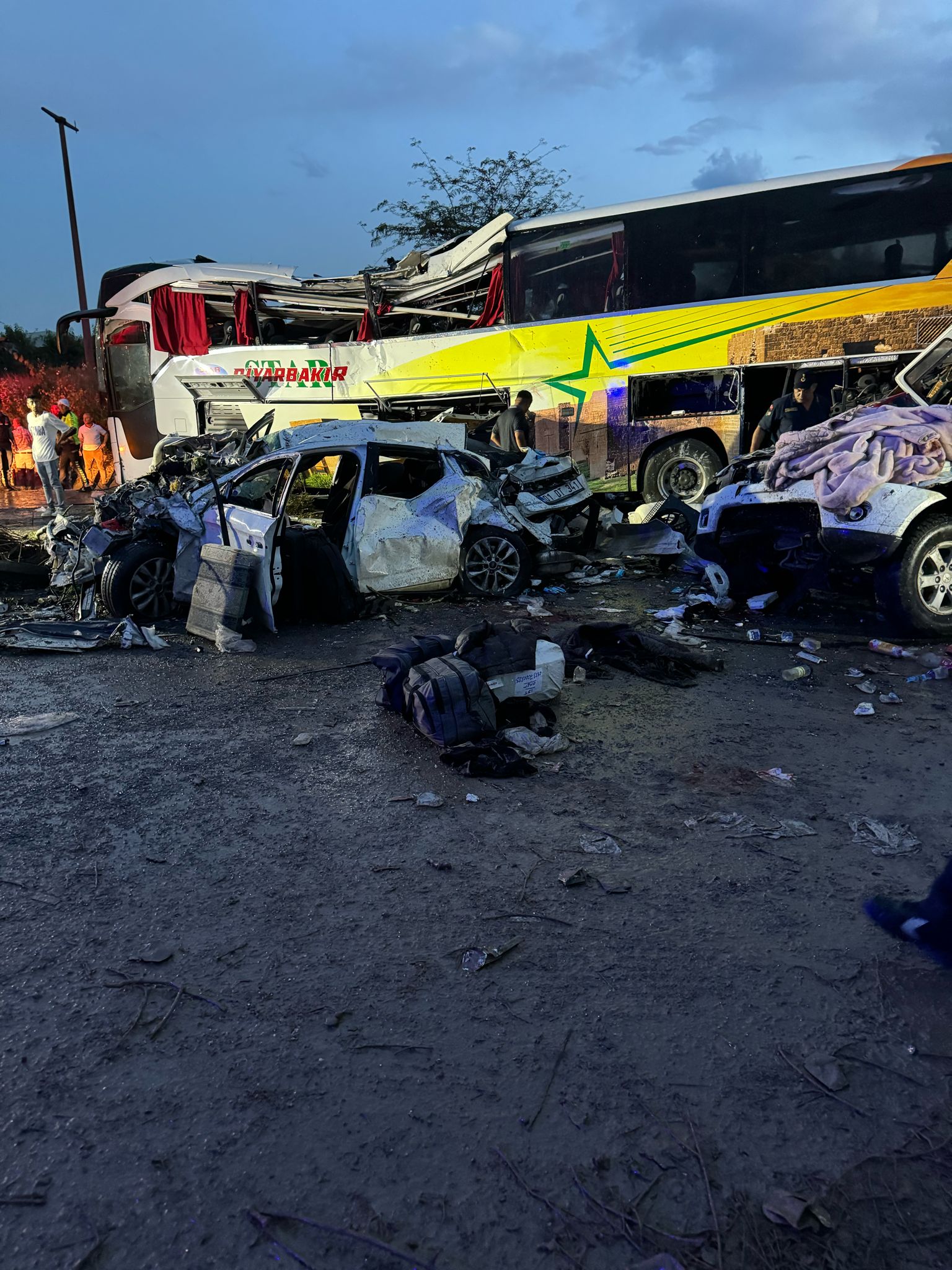 Mersin’de meydana gelen kazada 10 kişi hayatını kaybetti, 39 kişi yaralandı