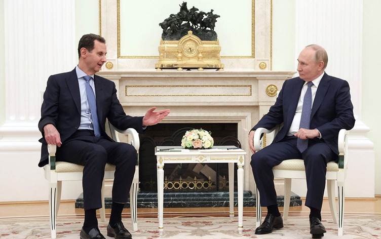 Esad Moskova’ya gitti, Putin ile bir araya geldi