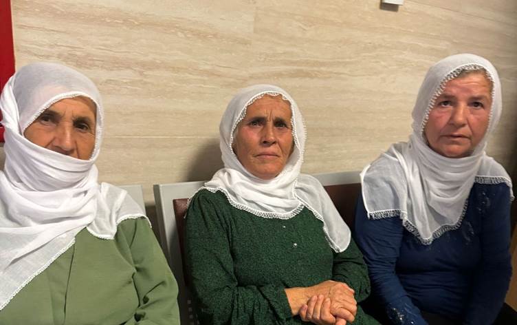 Kürt anneler tahliye edildi