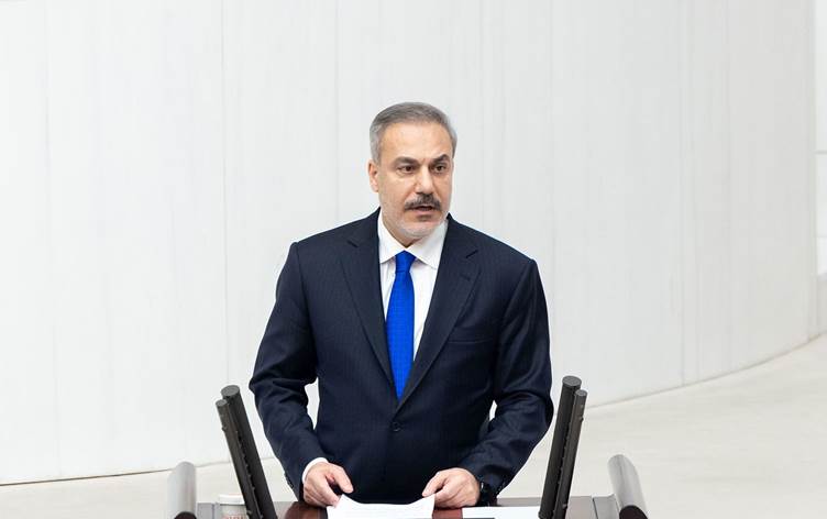Meclis’te Hakan Fidan ile Dem Partilier arasında SDG ve Türkiye’nin SMO desteği tartışması: Update’e ihtiyacınız var