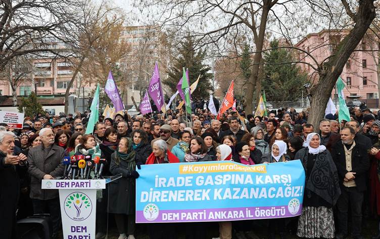 DEM Parti’liler kayyuma karşı yürüdü