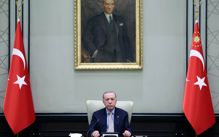Erdoğan: Pamuk şekerini çocuklara vermesi, ana muhalefet aktörleri tarafından eleştiri konusu yapılıyor