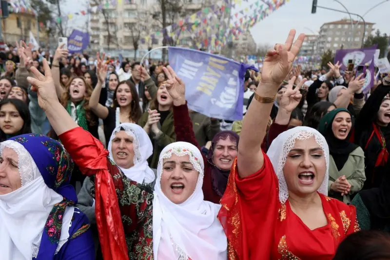 8 Mart Dünya Kadınlar Günü: Yürüyüşlere katılan çok sayıda kişi gözaltına alındı
