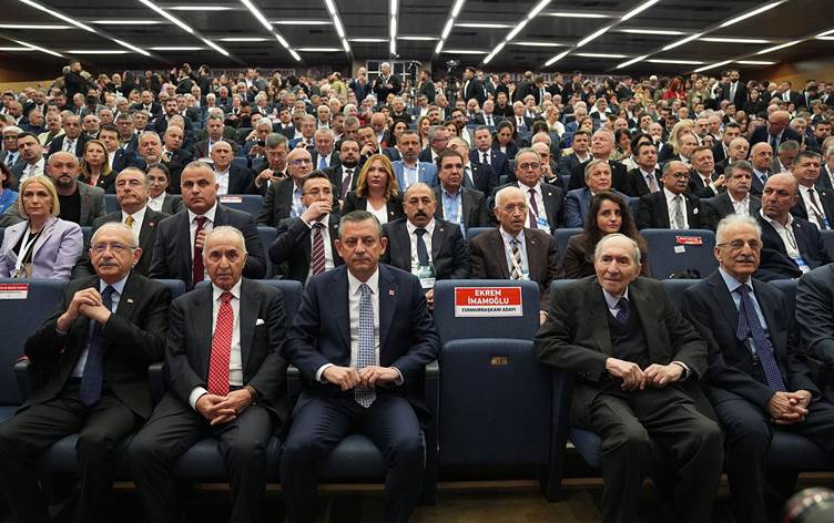 CHP kurultayı başladı: Ekrem İmamoğlu’ndan mesaj