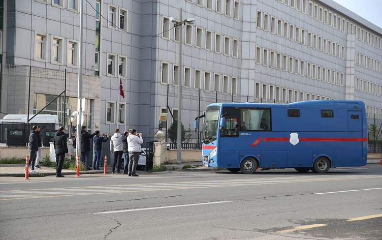 Narin Güran davasında ‘yardım’ edenlerin davası başladı
