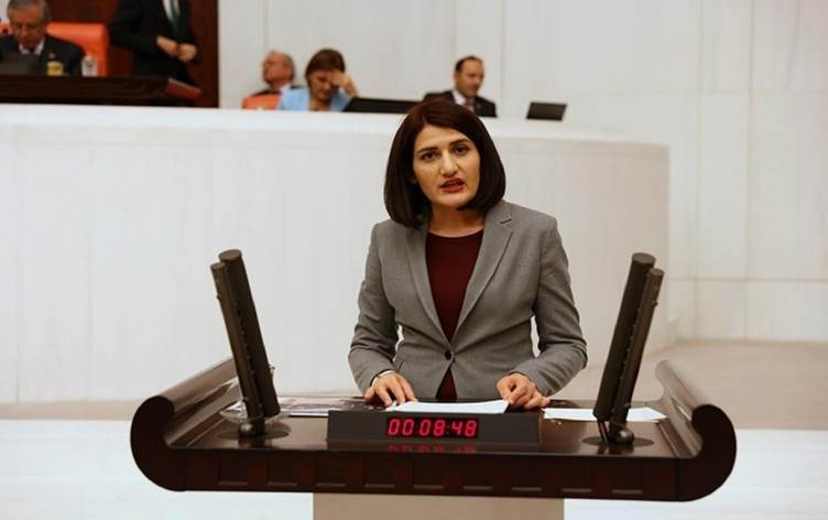 Eski HDP’li vekil Semra Güzel’in tutukluluğuna devam kararı