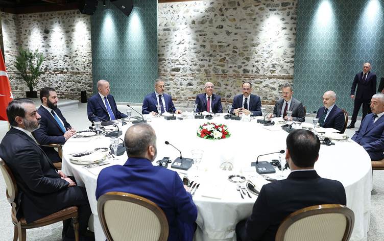Erdoğan Ahmed Şara ile 1,5 saat görüştü: Görüşmeye ilişkin açıklama geldi