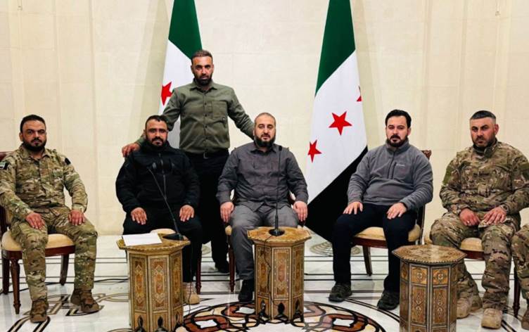 Ahmed Şara, seçim sistemini onayladı: Meclis 210 üyeden oluşacak