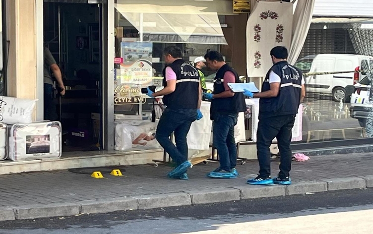 Polis, eşini öldürdü