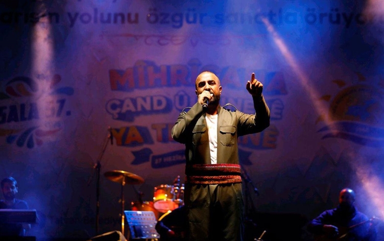 Kürtçe şarkıya ceza