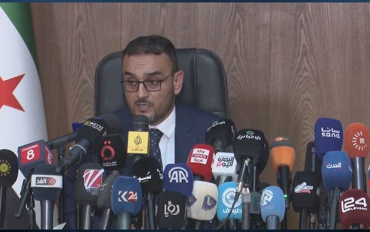 Bazı askerlerle güvenlik görevlileri tutuklandı