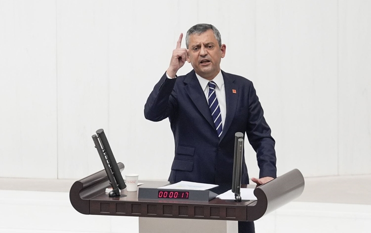 Özgür Özel: Suriye’deki Kürtlerin anayasal güvenceye kavuşmasını istiyoruz