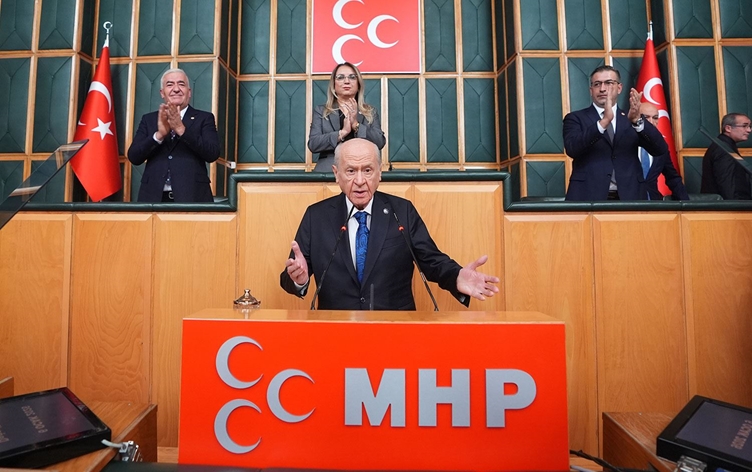 Devlet Bahçeli, SDG’yi İsrail’le birlikte hareket etmekle suçladı