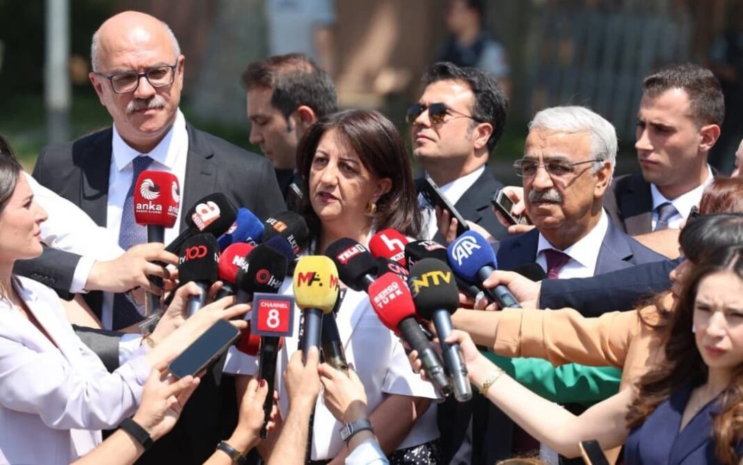 Öcalan: Henüz her şey çözülmüş değildir ancak negatif yaklaşmayı gerektiren bir durum da yoktur