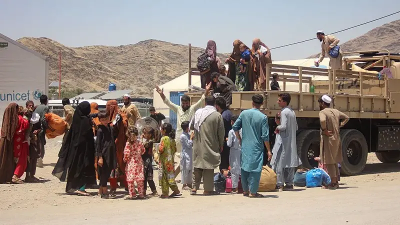 Afganista’a geri gönderilen altı milyon kişinin Taliban ile yaşama mücadelesi